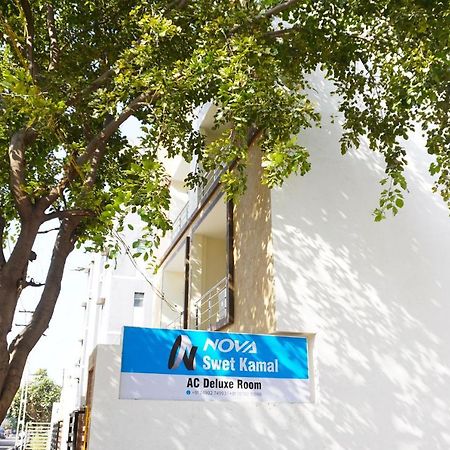 Hotel Nova SK Rajkot Exterior foto