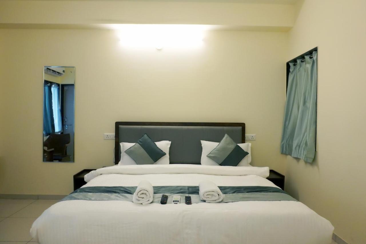 Hotel Nova SK Rajkot Exterior foto